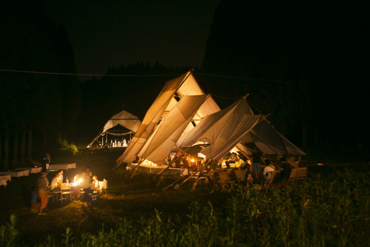 ［大型テント］ 名称：PUPA（ピューパ）